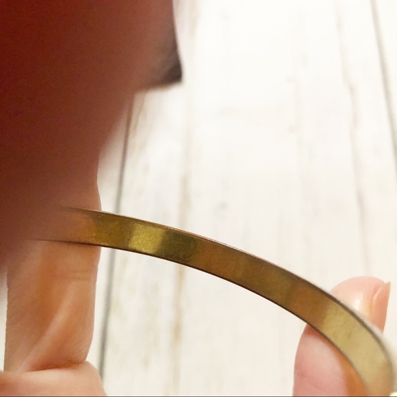 Madewell gold like fashion bracelet one size clasp closure - Picture 4 of 6